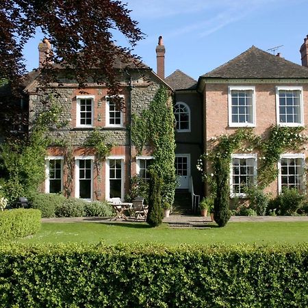 The Old Vicarage Bed and Breakfast Kington  Εξωτερικό φωτογραφία
