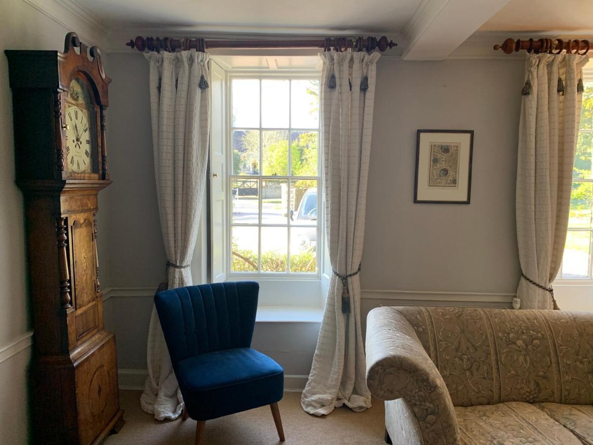 The Old Vicarage Bed and Breakfast Kington  Εξωτερικό φωτογραφία